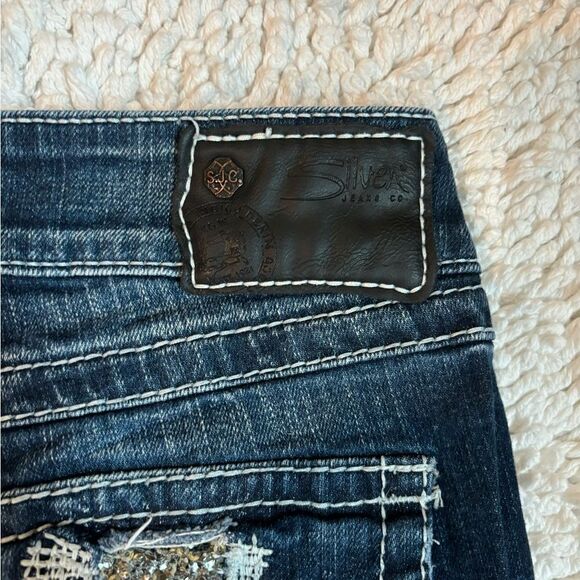 Capri Jeans  - Picture 5 of 5